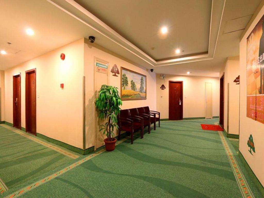 Greentree Inn Shanghai Guangxin Road Tongji Hospital Express Hotel Экстерьер фото